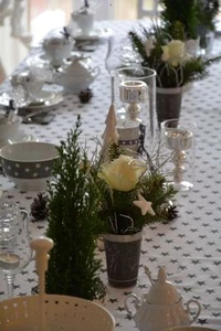 Lovely Decorative Cotton Table Cloth 135x225cm / 4 Napkins 40x40cm - Picture 1 of 47