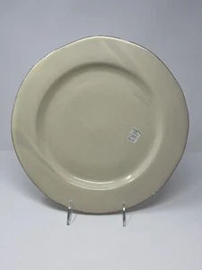 Vietri Crema 12 Zoll Übergroßer Speiseteller. Kleiner Chip - Bild 1 von 8