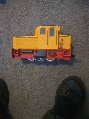 Locomotora diésel LGB 2060H amarilla EX/caja motor de tren escala G Lehmann Foto 1 de 4