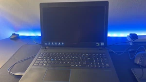 Medion Erazer P6681 Nvidia GTX 1050 4GB VRAM i7-7500U 256 SSD 16GB RAM - Picture 1 of 4