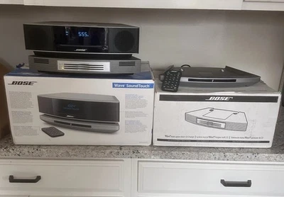 MINT Bose Wave SoundTouch Music System IV, ALL SILVER W Cd Player Bundle - Image 1 of 4