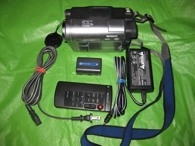 Sony DCR-TRV480 Digital-8 Camcorder - Record Transfer Play Hi8 8MM - TESTED WORK - Image 1 of 4