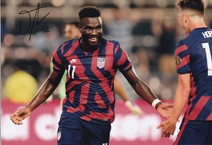 Football - Daryl Dike - Hand Signed A4 Photograph - USA - COA - Picture 1 of 1