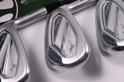 Mizuno JPX 925 Hot Metal Pro Irons / 7-PW+GW / Regular Flex UST Recoil Dart 90 - Image 1 of 4