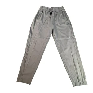Pantalones de chándal Zuda grises para mujer talla pequeña Studio Park bolsillos con cremallera informales - Imagen 1 de 10