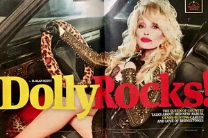 DOLLY PARTON NEWSWEEK Mag 11.10.2023 - COLLECTIBLE Cover Exclusive - Picture 1 of 12