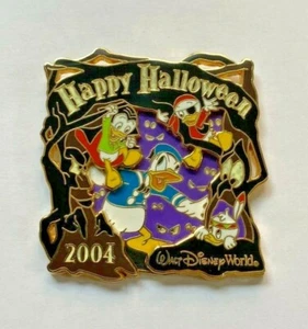 Disney Pin Badge WDW - Halloween 2004 (Donald Duck & Nephews) - Picture 1 of 2