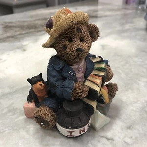 Teddybär mit Büchern und Tusche Sammelfigur - Bild 1 von 10