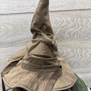Sombrero clasificador de casa de Hogwarts animado parlante Harry Potter mundo mágico - Funciona - Imagen 1 de 9
