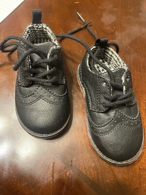 Zapatos Carters talla 5 niño niño  Foto 1 de 3