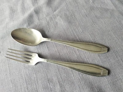 anciens couverts fourchette cuillère argenterie 60 poinçon VH - Photo 1/4