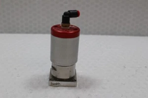 6900  Swagelok 6LVV-MSM-DA-2-P-C Diaphragm Valve - Picture 1 of 3