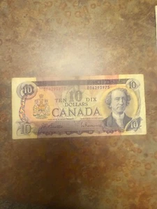 Canadian $ 10 dollar ten bank note Thiessen - Crow circulated Canada bill 1971 - Picture 1 of 2