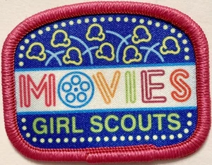 Girl Scouts PELÍCULAS Divertidos Parches Insignias Crestas GUÍAS Noche Día Palomitas Teatro - Imagen 1 de 1