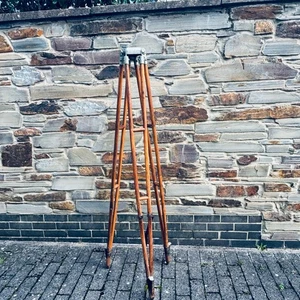 LARGE VINTAGE WOODEN TRIPOD FIXED LEG - SURVEYORS / THEODOLITE/ PHOTOGRAPHY ETC. - Picture 1 of 11