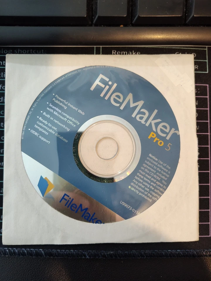 Filemaker Pro 5 for Vintage Windows with Serial Key - Image 1 of 1