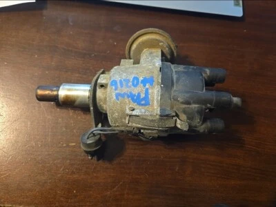 分销商 NISSAN 260Z 74 FAIRLADY Z S30 2+2 DATSUN D6F3-02 — 第 1/4 张图片