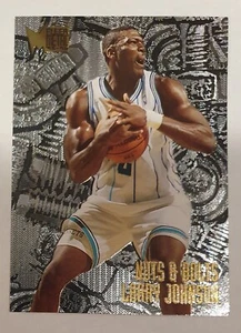 Tarjeta coleccionable de baloncesto Larry Johnson Charlotte Hornets 1995-96 metal Fleer No211 - Imagen 1 de 2