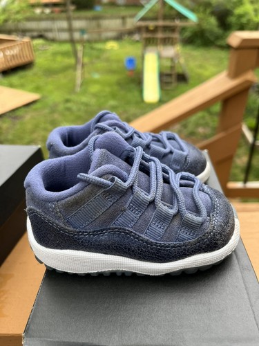 Scarpe da ginnastica Nike Air Jordan 11 retrò basse TD blu luna taglia 4C US