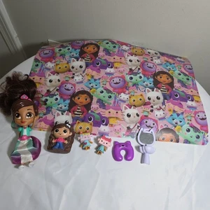 Gabby’s Dollhouse Lote Varios Aleatorio MUÑECA GABBY 6", Mantel Individual, Figura Babybox X2 + - Imagen 1 de 3