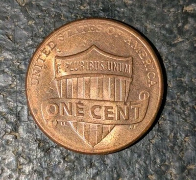 2011 1c Shield Cent Struck Through Grease Error Missing Mottos - Image 1 of 4
