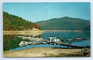 Sutton WV West Virginia Sutton Dam Lake Recreational Area Boat Dock c1968 PC - Foto 1 di 2
