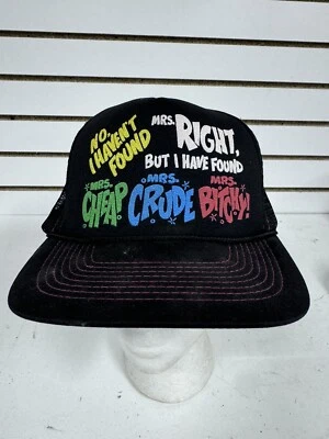 Sujetador de Colección Mrs Right Divertido Novedad Camionero Sombrero Mrs Bitch Mrs Crude Negro Snapback Foto 1 de 4