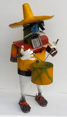 METAL ART MARIACHI SCULPTURE 33" TALL YARD ART MUSICIAN W/ DRUM - Image 1 of 4