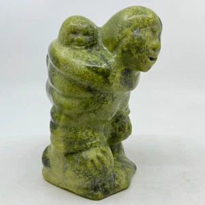 Vintage Inuit Serpentine Sculpture of Mother & Child by PITSULAK PINQUATUK - Picture 1 of 9
