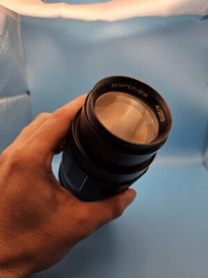 JUPITER-21M 200mm F/4 M42 MOUNT LENS FOR 35mm FILM CAMERAS / Mirror less Cameras - Image 1 of 4