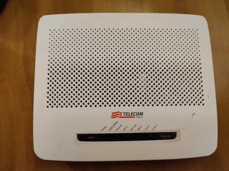 Telecom Italia Technicolor 722450 2400Mbps Modem-Router ADSL Fibra - Bianco - Immagine 1 di 1
