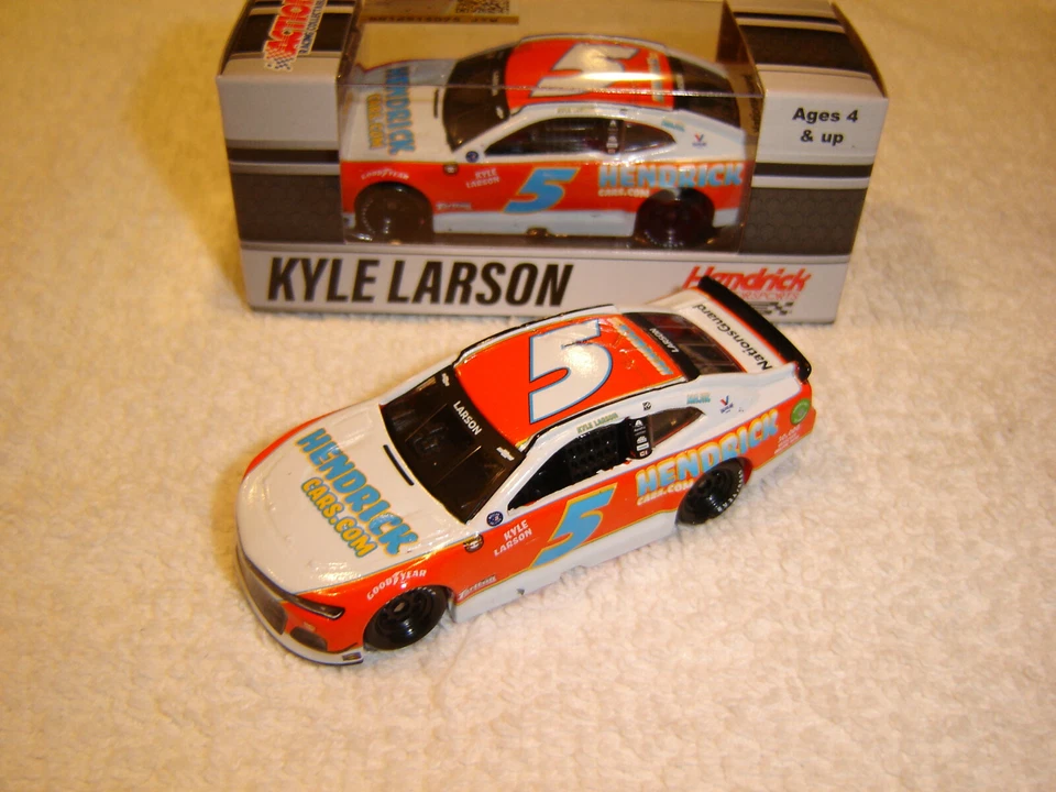  #5 Kyle Larson Hendrick Cars Throwback 2021 Action 1/64 NASCAR Diecast IN STK - Image 1 of 1