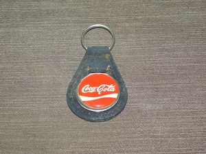 VINTAGE COCA COLA KEYCHAIN KEY CHAIN - Picture 1 of 8