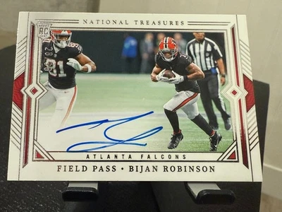 BIJAN ROBINSON 2023 PANINI NATIONAL TREASURES FIELD PASS ROOKIE AUTO RC /99 - Image 1 of 2