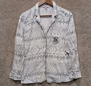 Victoria’s Secret Damen-Pyjama-Oberteil Langarm Logo weiß grau Knopfleiste Gr. XS - Bild 1 von 5