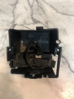 89 Yamaha XV 250 XV250 Virago аккумулятор корпус коробка инструмент набор и резиновые ремни - Изображение 1 из 4