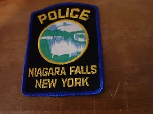 NIAGARA FALLS NEW YORK OBSOLETE EARLY VEST PATCH BX 14 #10 - Picture 1 of 2