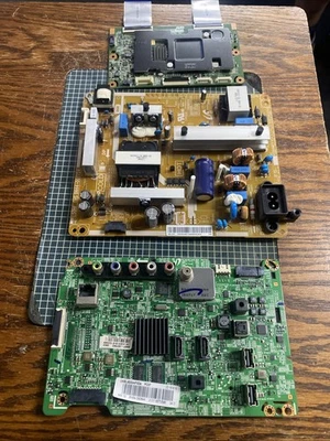 SAMSUNG UN50J6200AF MAIN BOARD BN94-09064A , T-con 55.50T26.C12,  Power 00772A - Image 1 of 4