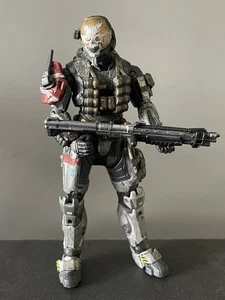 Halo Reach Noble Team Spartan Emile 5" Action Figure Mcfarlane - Picture 1 of 6