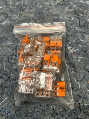 WAGO 221-413 Lever Nuts 3 Conductor Compact Wire Connectors, Bag of 25 - Image 1 of 4