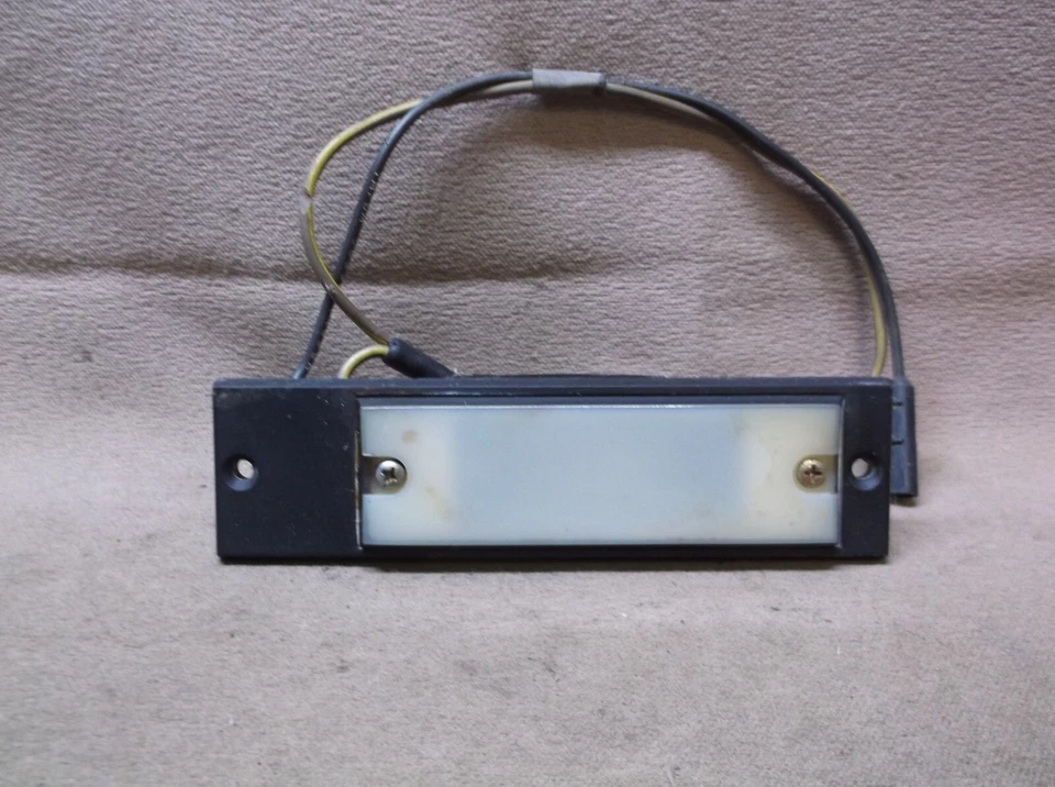 Mercury Cougar XR7 1969 1970 lado derecho tablero mapa luz Foto 1 de 4