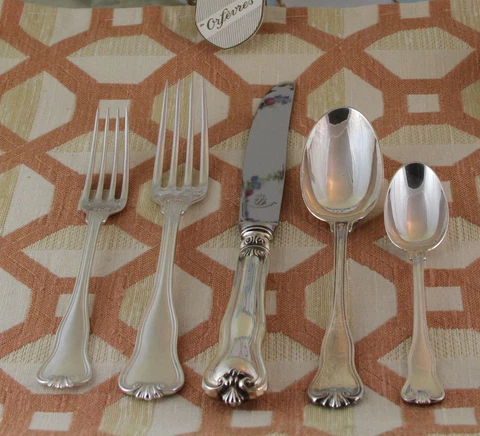 Sterling Silver Flatware 5-pc Place-Setting, 93- Giscour Cover