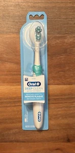 Oral-B 3D White Deep Clean Power Toothbrush Oral Hygiene Battery Operated - Picture 1 of 2