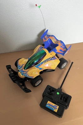 Vintage Radio Shack 60-4202 RC Buggy 2-Speed Remote Controlled Toy Car Vehicle - Image 1 of 2