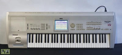 Korg Triton Studio V2 61 Key Digital Workstation Synthesiser Sampler 100-240V - Image 1 of 4