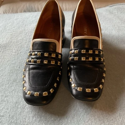 Mocasines de cuero Tory Burch Dulce De Leche dorados con tachuelas NEGRO TALLA 6 Foto 1 de 4
