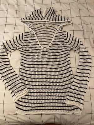 Suéter con Capucha Roxy Tejido a Rayas Pequeño Azul Marino Blanco Pullover Playa Top Foto 1 de 2
