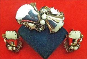 Pulsera de pedrería blanca opaca y color humo - Imagen 1 de 2