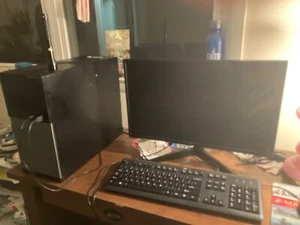 dell optiplex 990 mt i7.                                                         - Picture 1 of 1