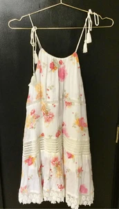 Mudd Junior weiß Blumen Neckholder gefüttert Quaste Häkel Stufen Minikleid Small - Bild 1 von 10